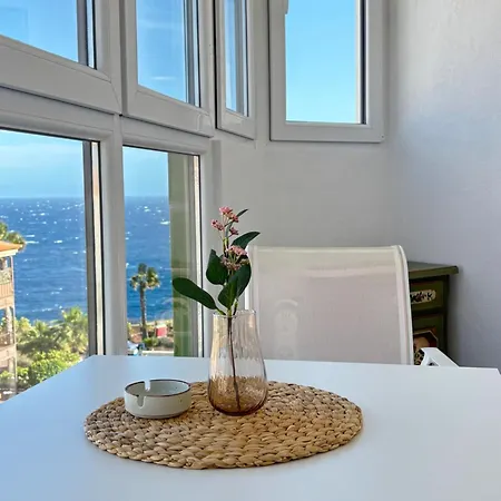 Cozy With Seaview Apartamento